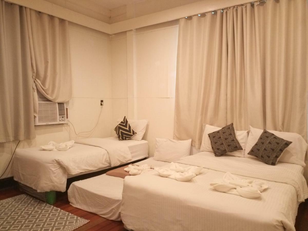 The White Bed And Breakfast Баколод Экстерьер фото